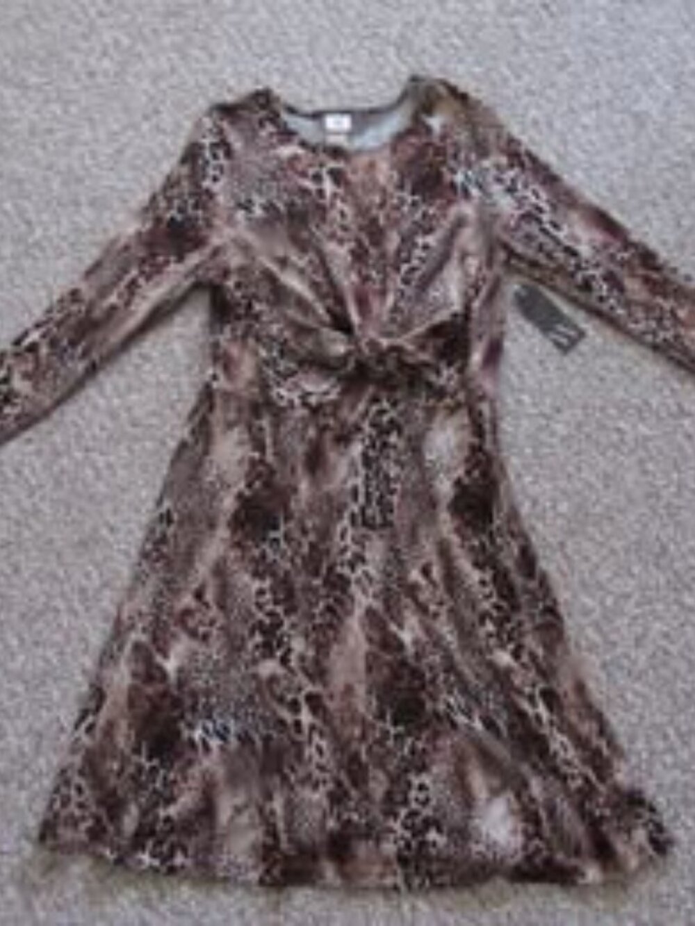 NWT Women's Wrapper Leopard/Cheetah Print Dress Long Sleeve Size Medium